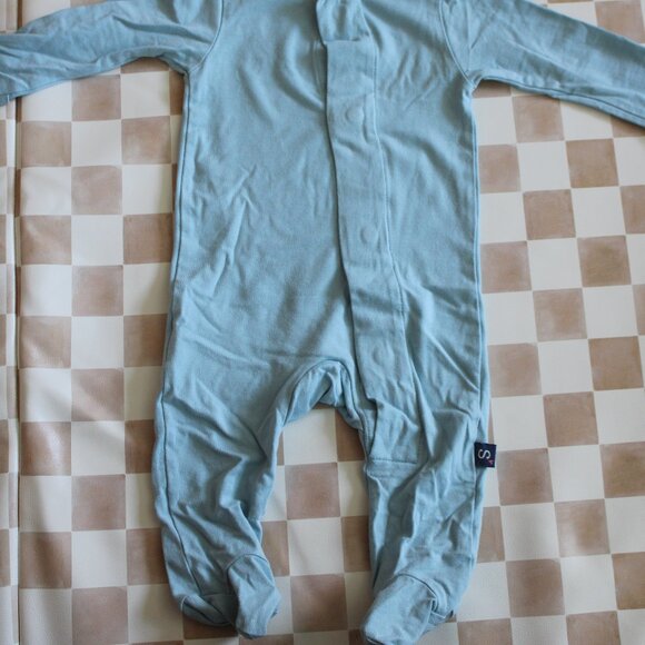 MagneticMe Blue Footie - Picture 1 of 2